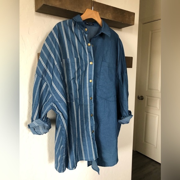 Shein|Oversized button down chambray top, striped & solid—asymmetrical hem•••XXL - Picture 7 of 14